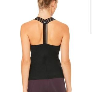 ALO YOGA ESCAPE TANK NWT